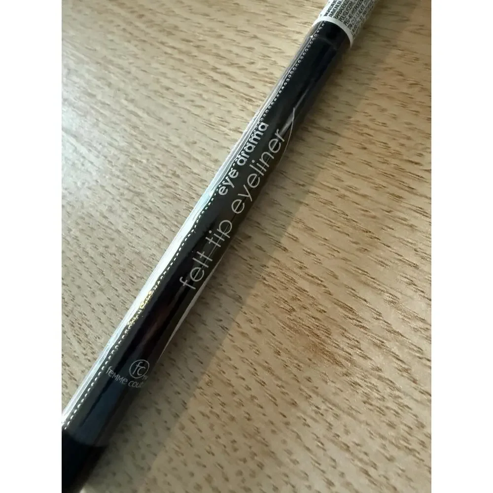 New Femme Couture Eye Drama Felt Tip Eyeliner - Black